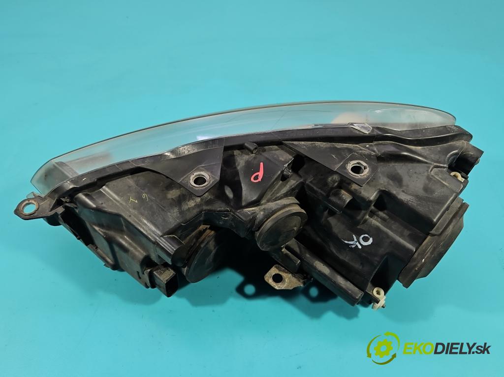 Vw Golf VI 2008-2013 1.6 tdi CAY 105 HP manual 77 kW 1598 cm3 5- Reflektor: pravý  (Svetlo predné pravé)