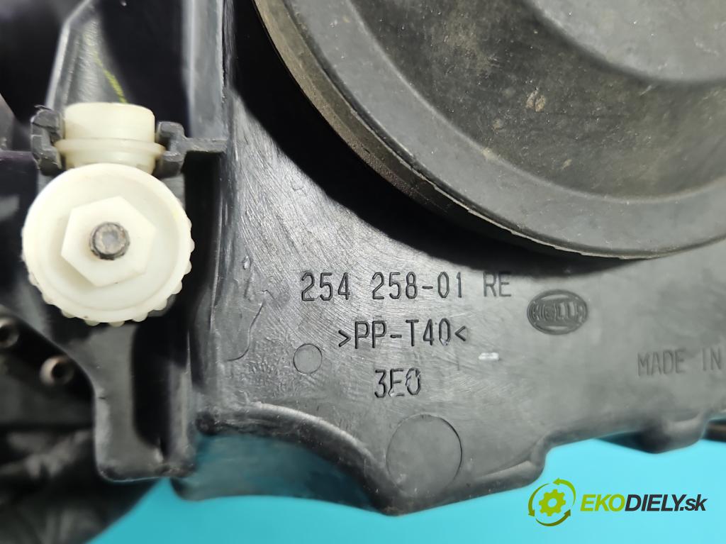 Vw Golf VI 2008-2013 1.6 tdi CAY 105 HP manual 77 kW 1598 cm3 5- Reflektor: pravý  (Svetlo predné pravé)