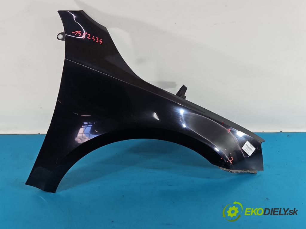 Skoda Octavia III 2013- 1.4 tsi 140 HP manual 103 kW 1395 cm3 5- blatník predné pravý  (Kľučka dverí ostatné)