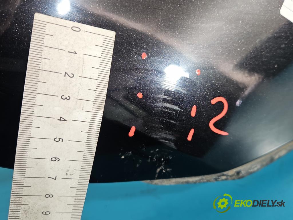 Skoda Octavia III 2013- 1.4 tsi 140 HP manual 103 kW 1395 cm3 5- blatník predné pravý  (Kľučka dverí ostatné)