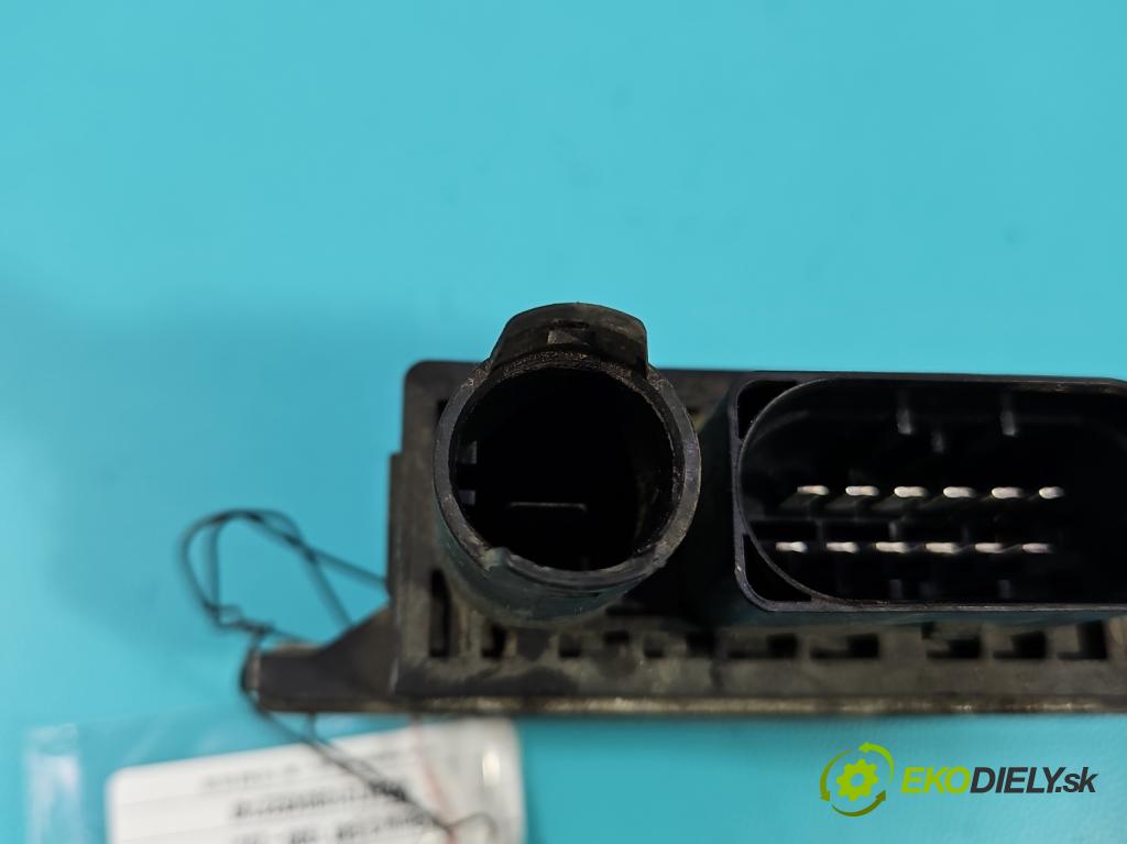 Bmw 3 E46 1998-2007 2.0d 116 HP manual 85 kW 1995 cm3 3- Relé: svíčky: zařicích: 7786821 (Relé)