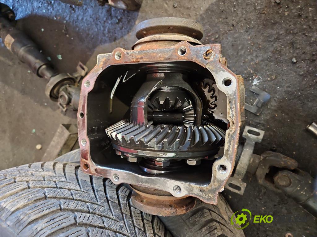 Bmw 3 E46 1998-2007 2.0d 116 HP manual 85 kW 1995 cm3 3- Most: zadní: 