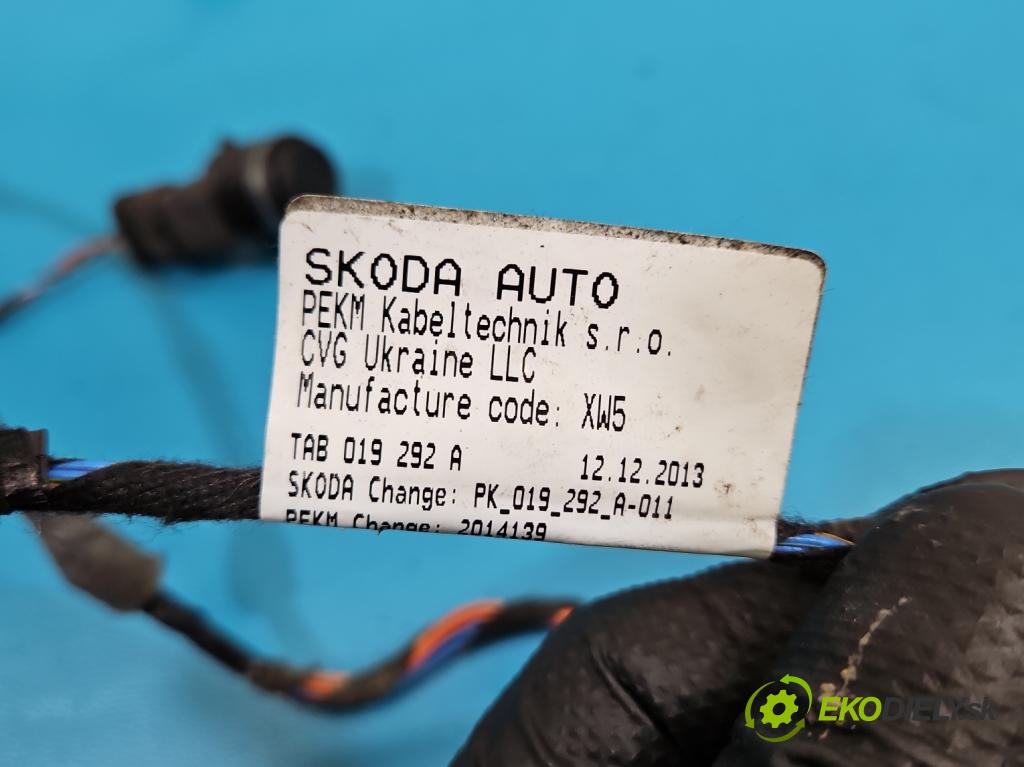 Skoda Octavia III 2013- 1.4 tsi 140 HP manual 103 kW 1395 cm3 5- snímač parkovaní: 5Q0919275A