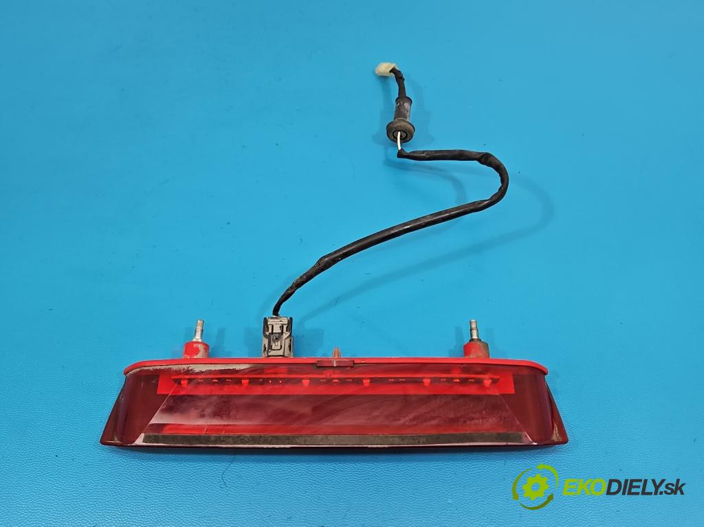 Subaru Forester IV SJ 2012-2018 2.0 BOXER 147 HP automatic 108 kW 1998 cm3 5- světlo: stop: W0858