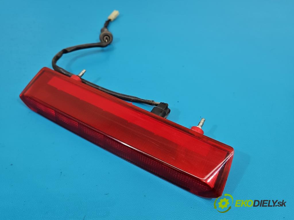 Subaru Forester IV SJ 2012-2018 2.0 BOXER 147 HP automatic 108 kW 1998 cm3 5- světlo: stop: W0858