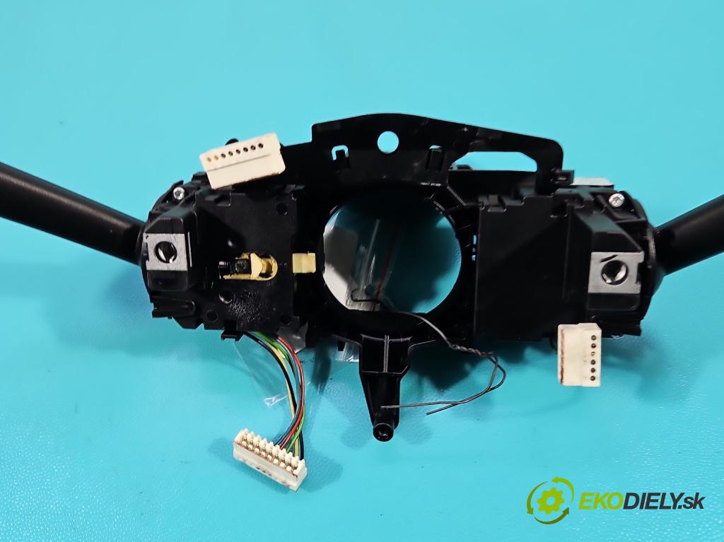 Skoda Octavia III 2013- 1.4 tsi 140 HP manual 103 kW 1395 cm3 5- prepínač komplex: 5Q0953507AC (Prepínacie páčky pod volantom)