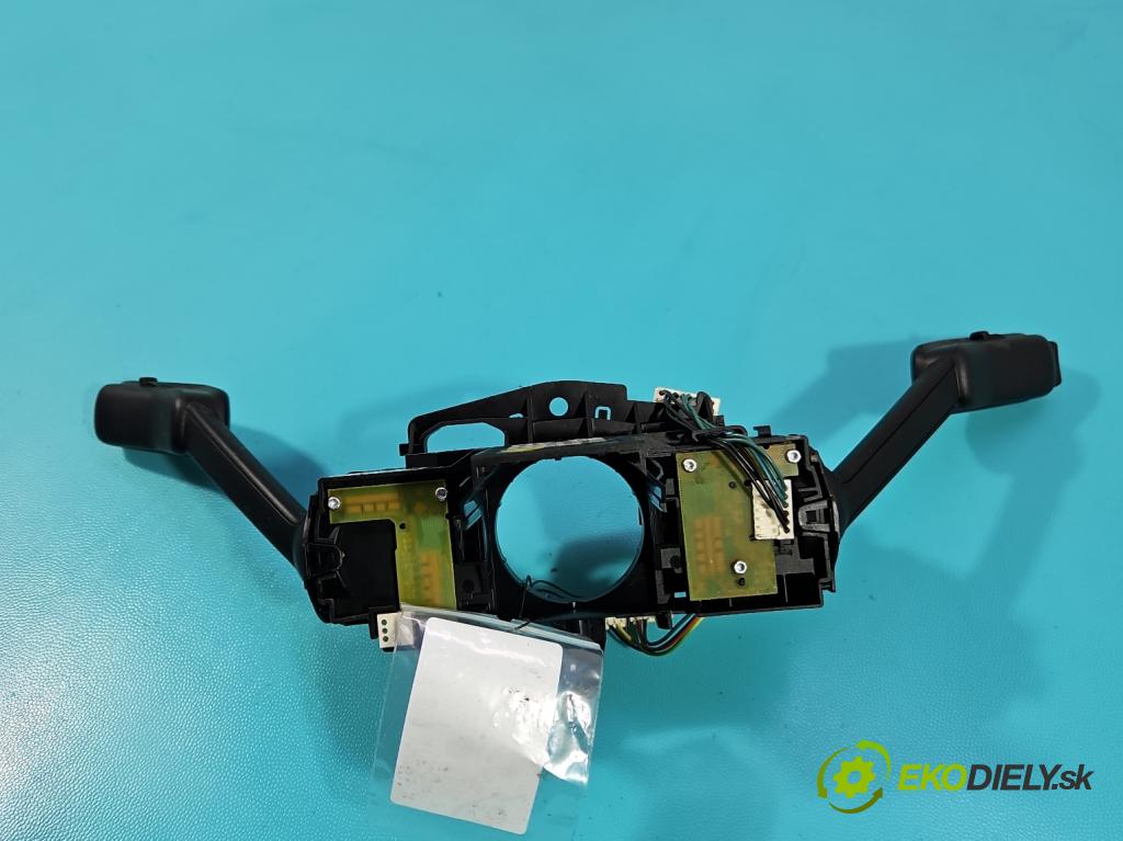 Skoda Octavia III 2013- 1.4 tsi 140 HP manual 103 kW 1395 cm3 5- prepínač komplex: 5Q0953507AC (Prepínacie páčky pod volantom)