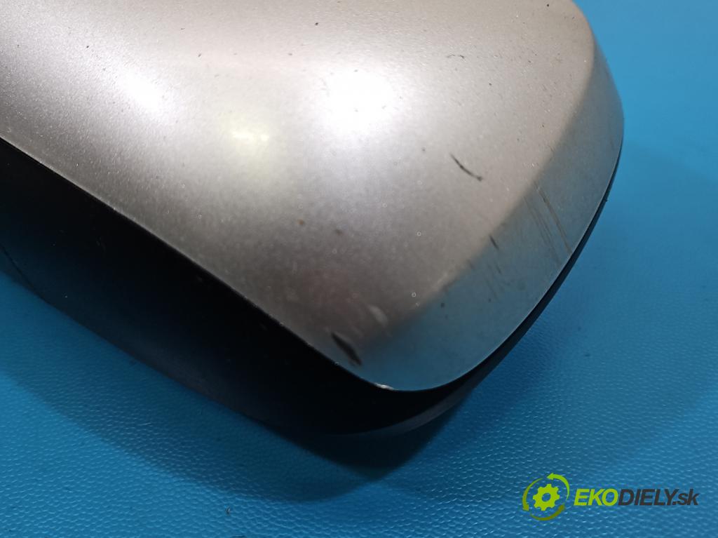 Toyota Avensis II T25 2003-2008 2.2 D-CAT 177 hp manual 130 kW 2231 cm3 5- zpětné zrcátko levé  (Klika dveří ostatní)