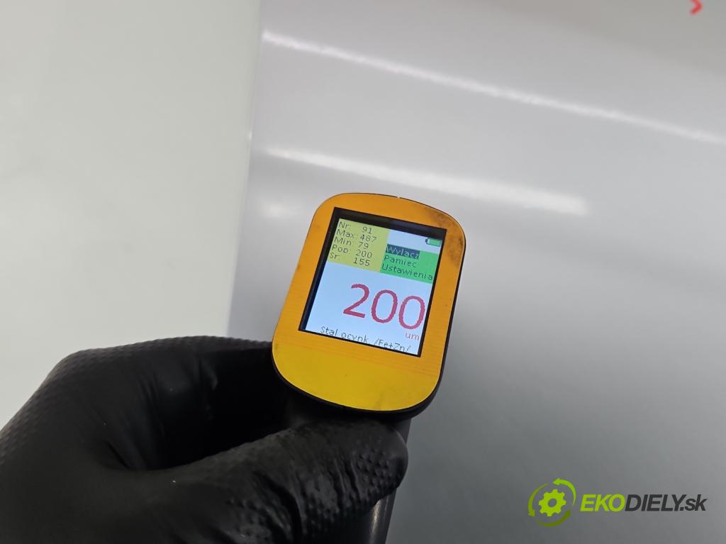 Vw Golf VI 2008-2013 1.6 tdi CAY 105 HP manual 77 kW 1598 cm3 5- blatník predné pravý  (Kľučka dverí ostatné)