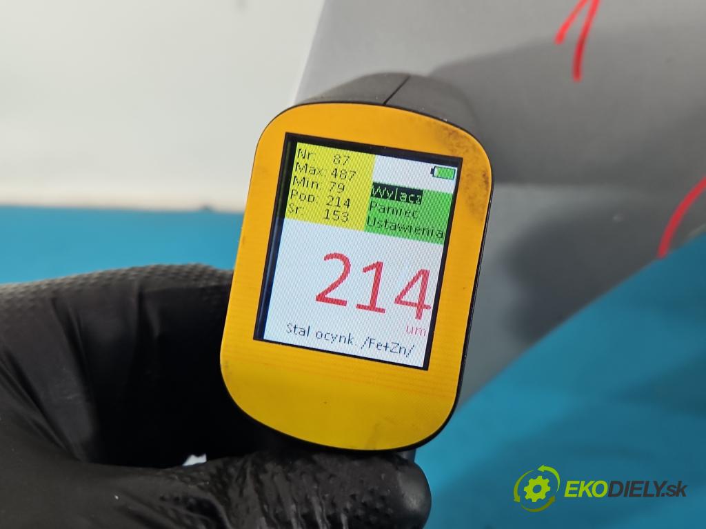 Vw Golf VI 2008-2013 1.6 tdi CAY 105 HP manual 77 kW 1598 cm3 5- blatník predné pravý  (Kľučka dverí ostatné)