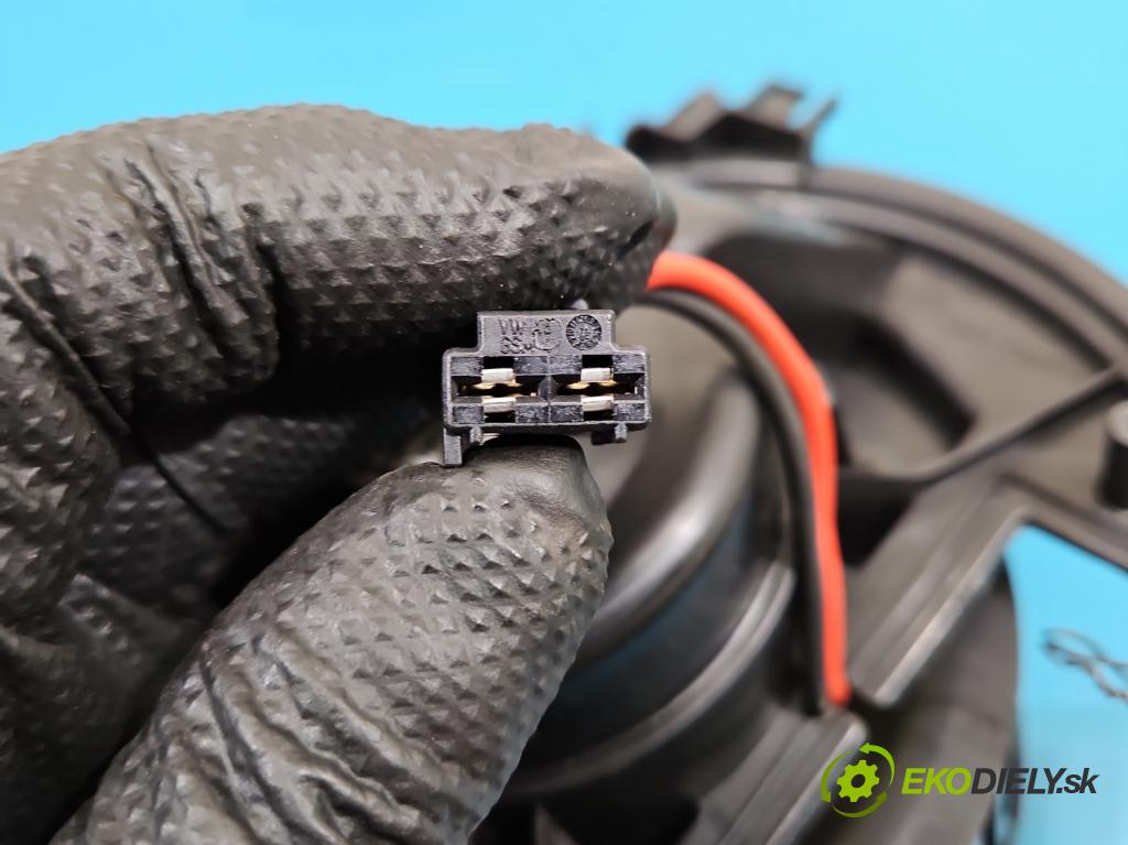 Vw Passat B8 2014 - 2.0 TDI 150 HP automatic 110 kW 1968 cm3 5- ventilátor vzduchu 3Q1819021A