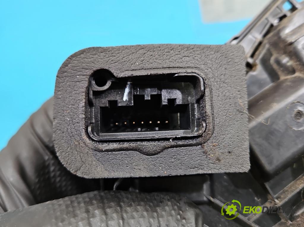 Vw Passat B8 2014 - 2.0 TDI 150 HP automatic 110 kW 1968 cm3 5- zámok zadné ľavý 5E0839015A