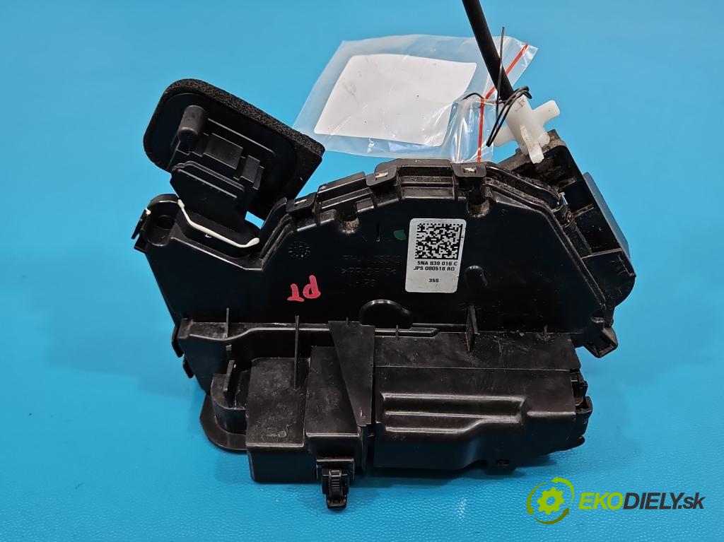 Vw Passat B8 2014 - 2.0 TDI 150 HP automatic 110 kW 1968 cm3 5- zámok zadné pravý 5NA839016C