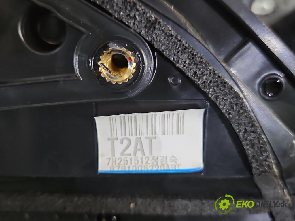 Kia Niro I 2016-2022 1.6 GDI 105 hp automatic 77 kW 1580 cm3 5- zpětné zrcátko levé 7H251512 (Klika dveří ostatní)