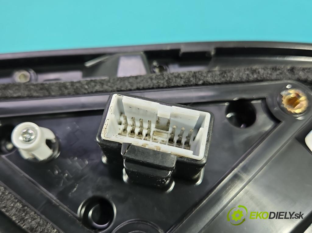 Kia Niro I 2016-2022 1.6 GDI 105 hp automatic 77 kW 1580 cm3 5- zpětné zrcátko levé 7H251512 (Klika dveří ostatní)