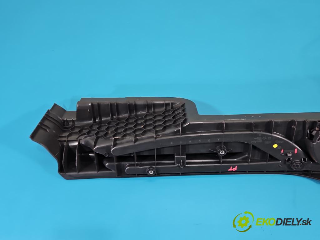 Vw Passat B8 2014- 2.0 TDI 150 HP automatic 110 kW 1968 cm3 5- kryt plast 3G9858832