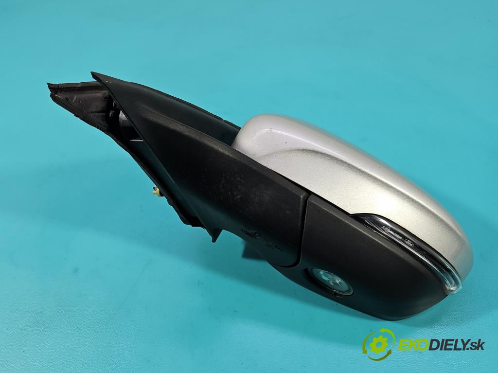 Ford Focus Mk4 2018- 1.0 ecoboost 125 HP manual 92 kW 999 cm3 5- zrkadlo ľavé  (Kľučka dverí ostatné)