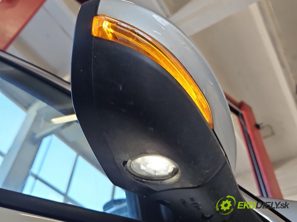 Ford Focus Mk4 2018- 1.0 ecoboost 125 HP manual 92 kW 999 cm3 5- zrkadlo pravé  (Kľučka dverí ostatné)