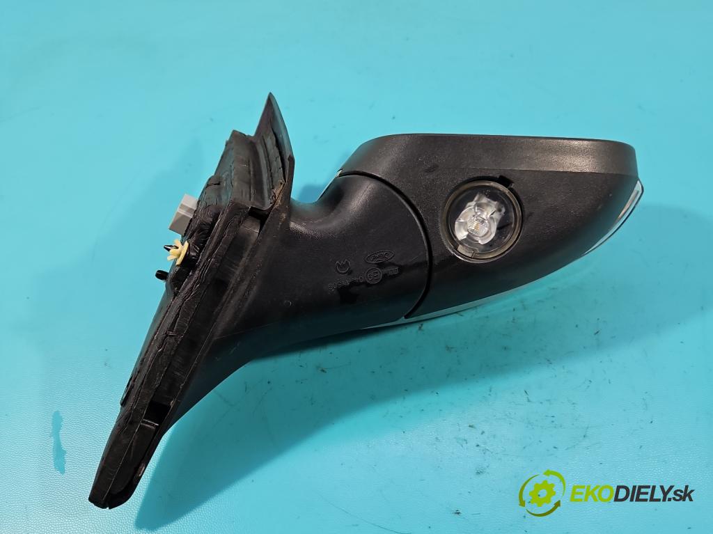 Ford Focus Mk4 2018- 1.0 ecoboost 125 HP manual 92 kW 999 cm3 5- zrkadlo pravé  (Kľučka dverí ostatné)