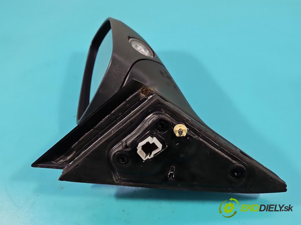 Ford Focus Mk4 2018- 1.0 ecoboost 125 HP manual 92 kW 999 cm3 5- zrkadlo pravé  (Kľučka dverí ostatné)