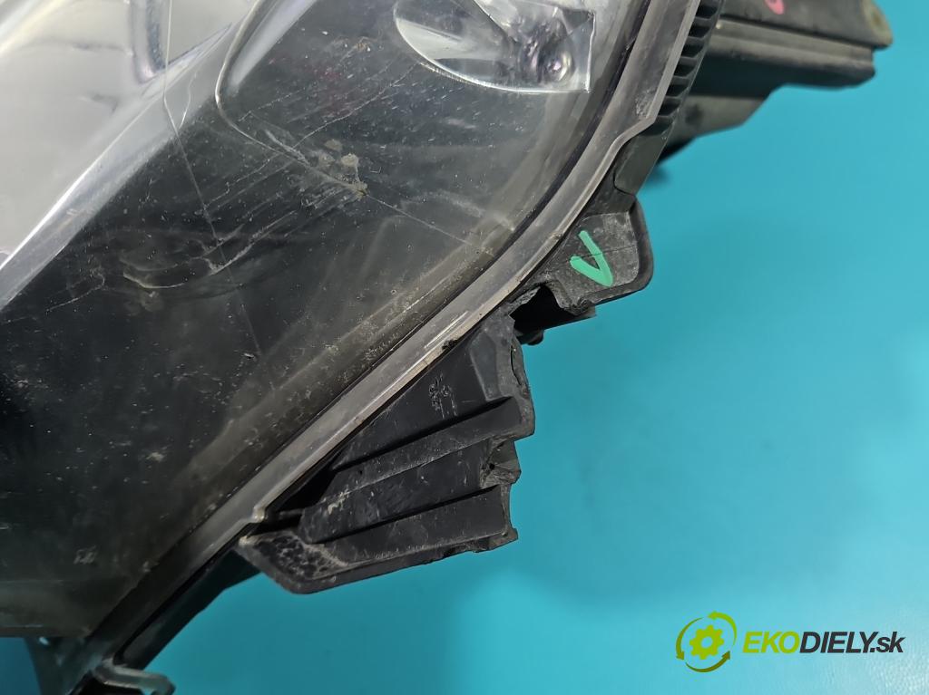 Opel Astra III 2004-2014 1.3 cdti 90 HP manual 66 kW 1248 cm3 5- Reflektor: pravý  (Svetlo predné pravé)