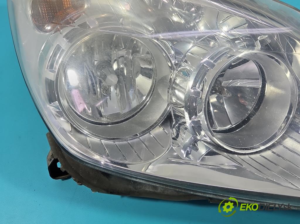 Opel Astra III 2004-2014 1.3 cdti 90 HP manual 66 kW 1248 cm3 5- Reflektor: pravý  (Svetlo predné pravé)