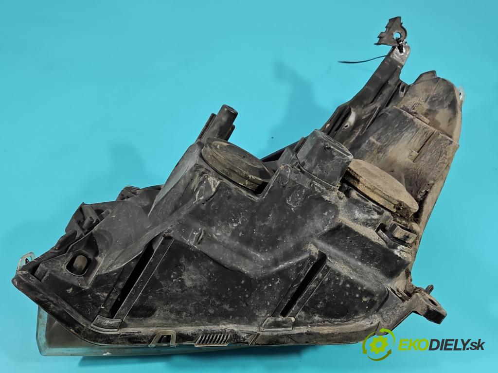 Opel Astra III 2004-2014 1.3 cdti 90 HP manual 66 kW 1248 cm3 5- Reflektor: pravý  (Svetlo predné pravé)