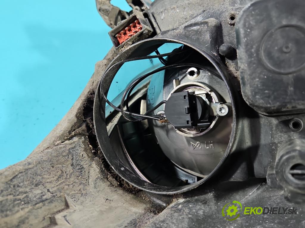 Opel Astra III 2004-2014 1.3 cdti 90 HP manual 66 kW 1248 cm3 5- Reflektor: pravý  (Svetlo predné pravé)