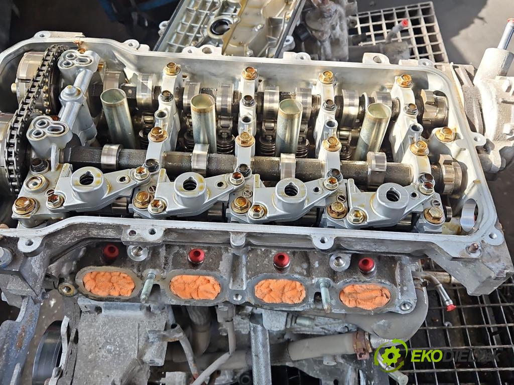 Toyota Verso 2009-2018 1.8 16V 147 HP automatic 108 kW 1798 cm3 5- motor benzín: 2ZR