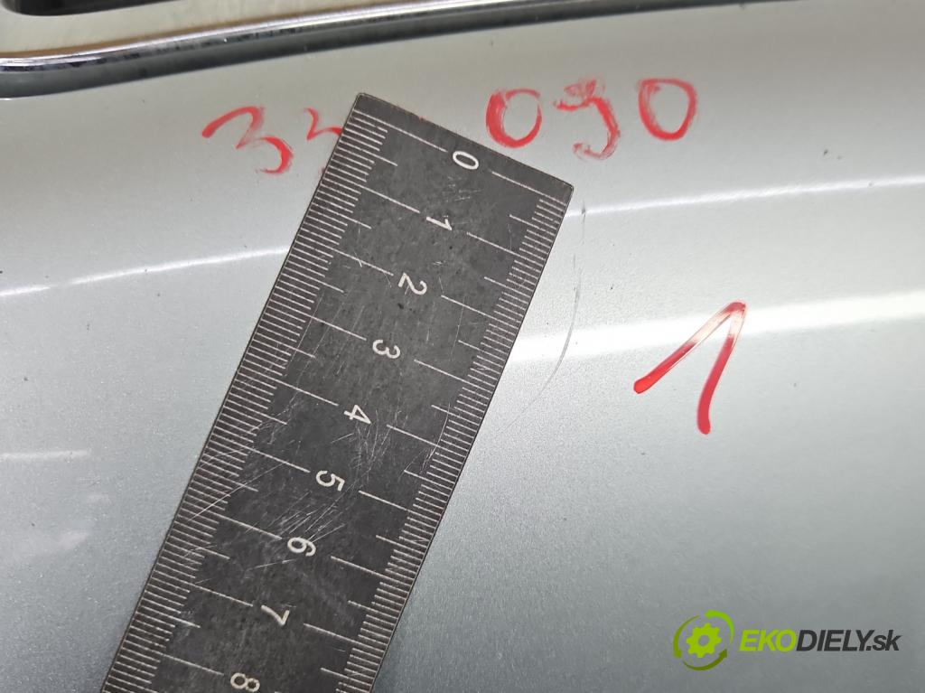 Audi A4 B5 1994-2001 1.6 SR 101 HP manual 74 kW 1595 cm3 4- kapota predná