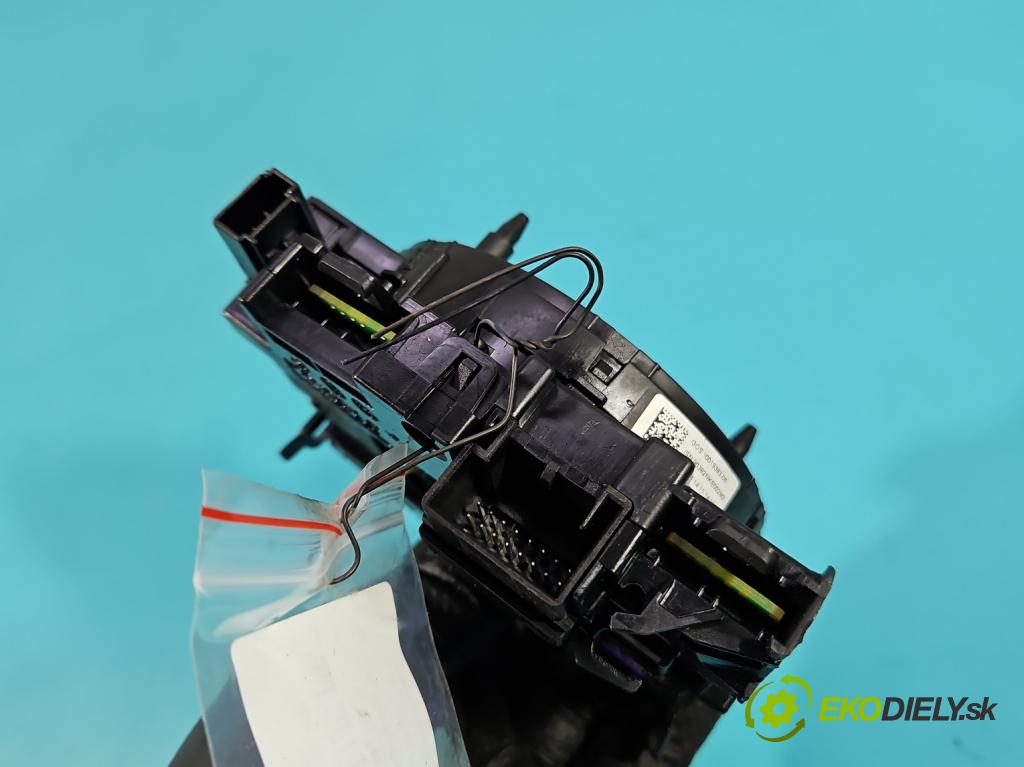 Skoda Octavia III 2013- 1.4 tsi 140 HP manual 103 kW 1395 cm3 5- Páska: airbag 5Q0953549 (Airbag)