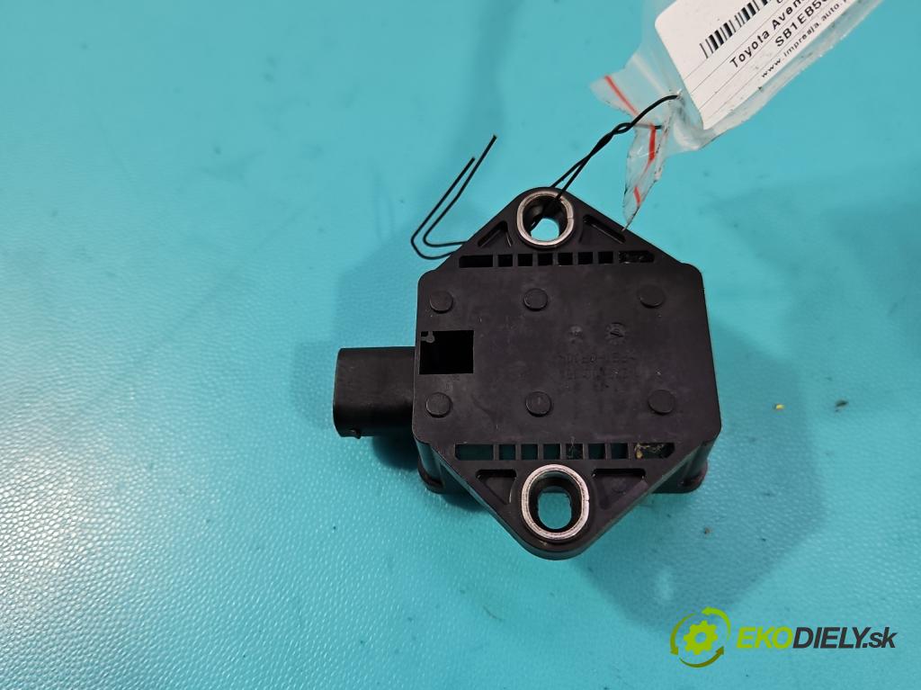 Toyota Avensis II T25 2003-2008 2.2 D-CAT 177 HP manual 130 kW 2231 cm3 5- snímač ESP 0265005273
