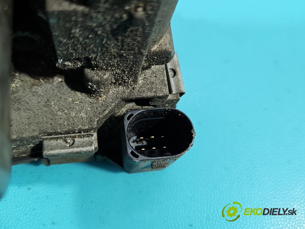 Skoda Octavia III 2013- 1.4 tsi 140 HP manual 103 kW 1395 cm3 5- klapka 03F133062B (Škrtiaca klapka)