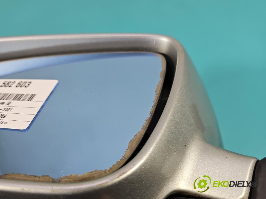 Audi A4 B5 1994-2001 1.6 SR 101 HP manual 74 kW 1595 cm3 4- zrkadlo ľavé  (Kľučka dverí ostatné)