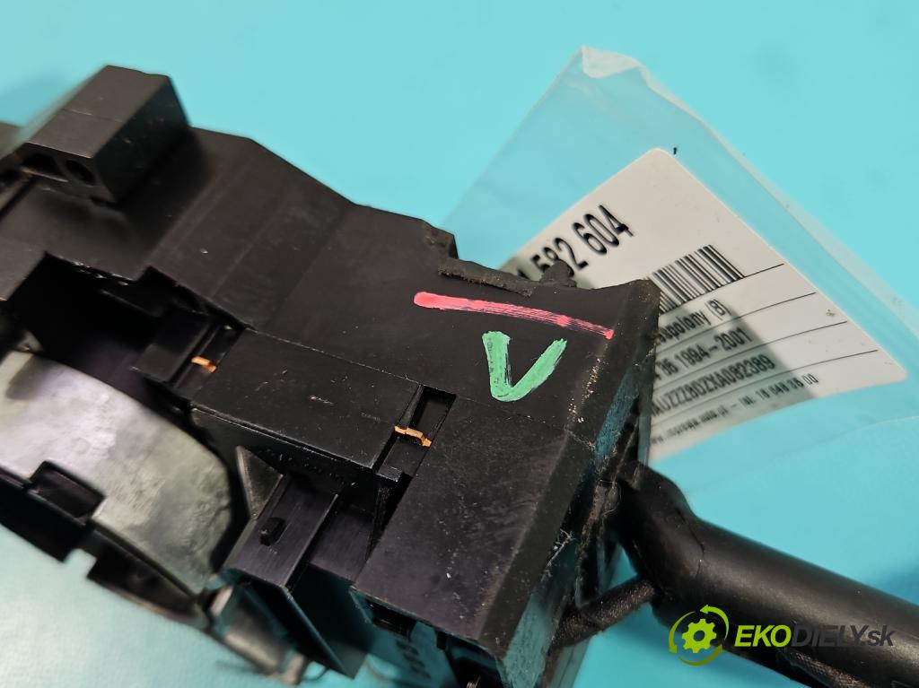 Audi A4 B5 1994-2001 1.6 SR 101 HP manual 74 kW 1595 cm3 4- prepínač komplex:  (Prepínacie páčky pod volantom)