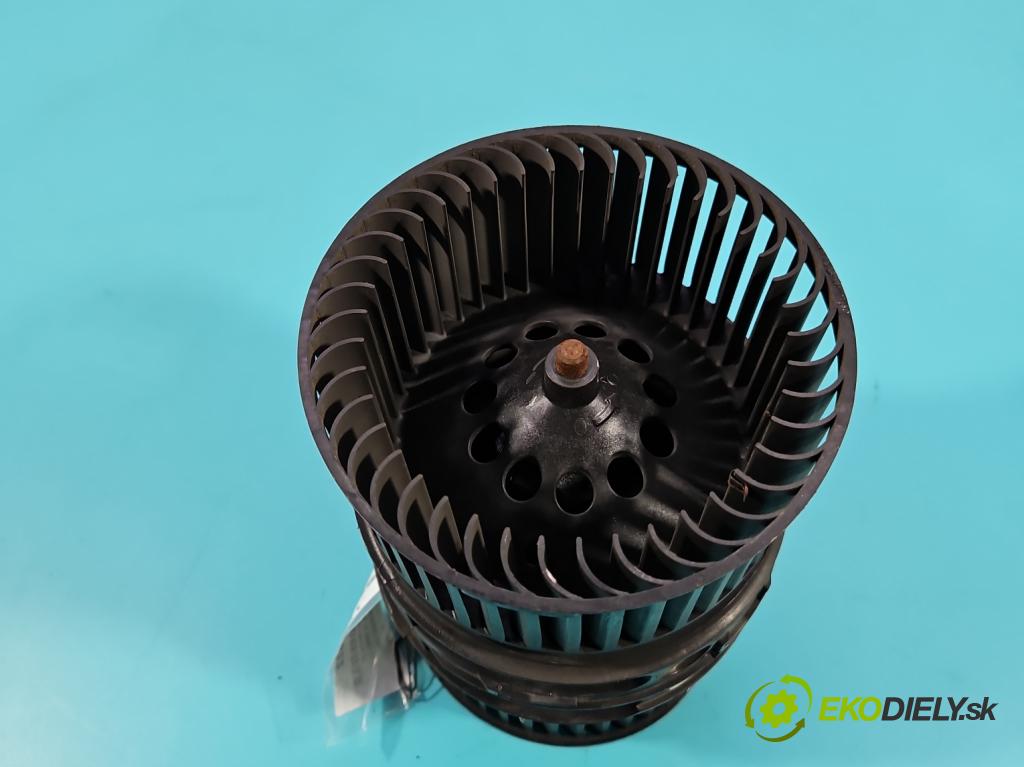 Renault Scenic III 2009-2016 1.5 dci 106 hp manual 78 kW 1461 cm3 5- ventilátor vzduchu