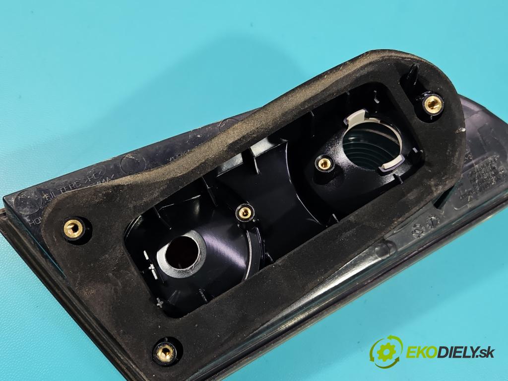 Seat Ibiza III 6L 2002-2008 1.4 16V 75 HP manual 55 kW 1390 cm3 5- svetlo / reflektor zadné pravé 6L6945094F (Kľučka dverí ostatné)