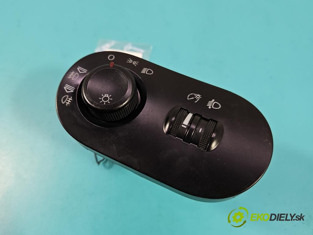 Seat Ibiza III 6L 2002-2008 1.4 16V 75 hp manual 55 kW 1390 cm3 5- Přepínač světel na deska: 6L1941531AF