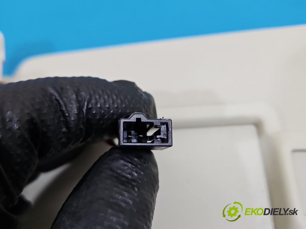 Vw Passat B8 2014 - 2.0 TDI 150 HP automatic 110 kW 1968 cm3 5- clonítko ľavé