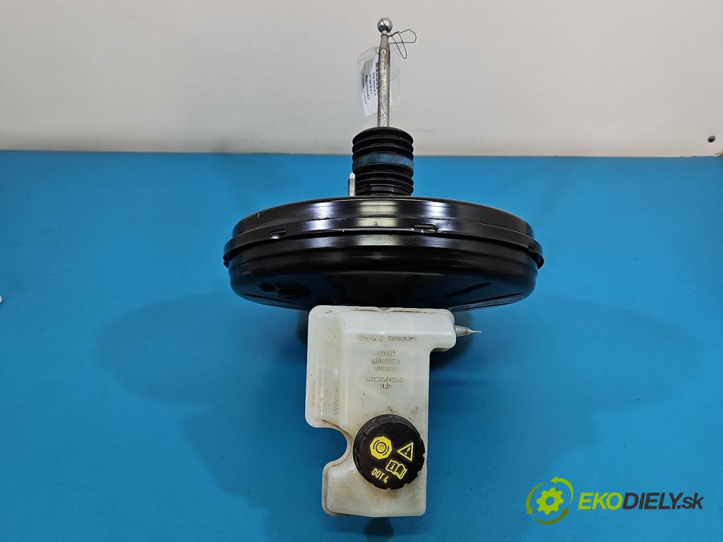 Vw Passat B8 2014 - 2.0 TDI 150 HP automatic 110 kW 1968 cm3 5- servo brzdové 5Q1614105BL