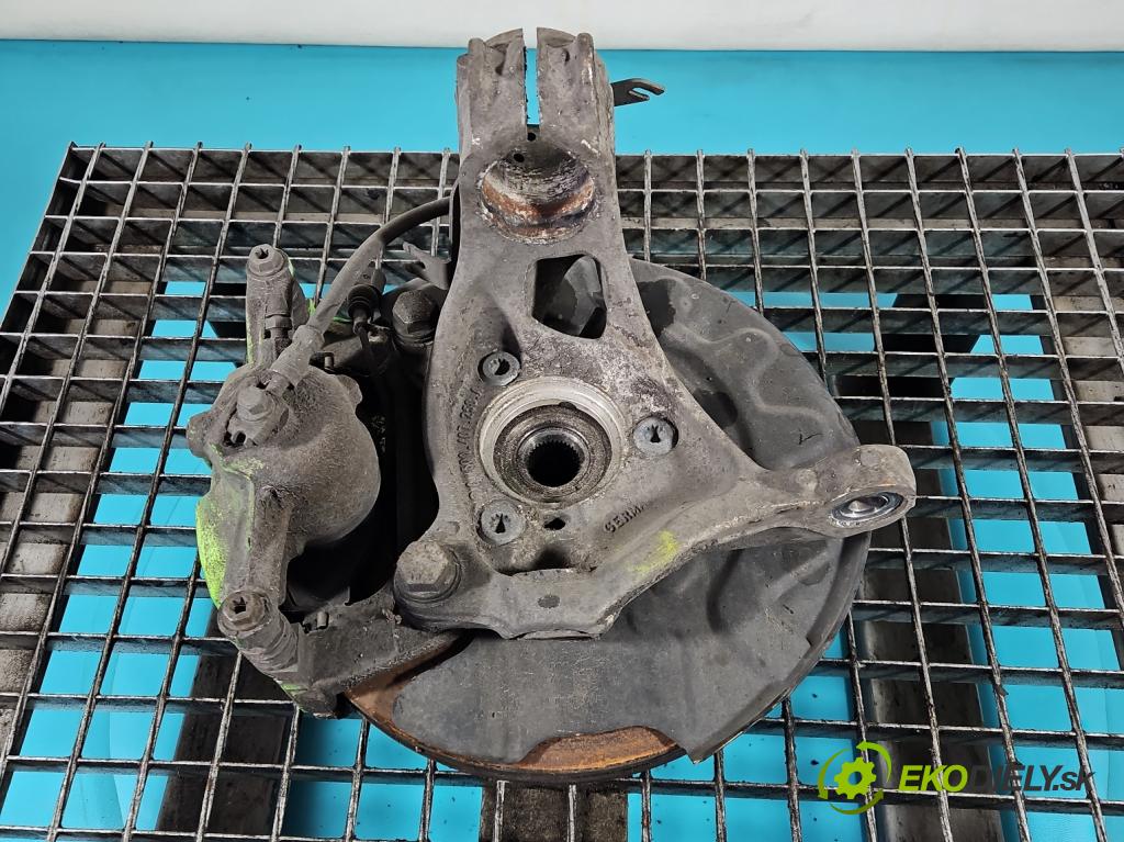 Vw Passat B8 2014 - 2.0 TDI 150 HP automatic 110 kW 1968 cm3 5- náboj pravé  (Náboj kolesa)