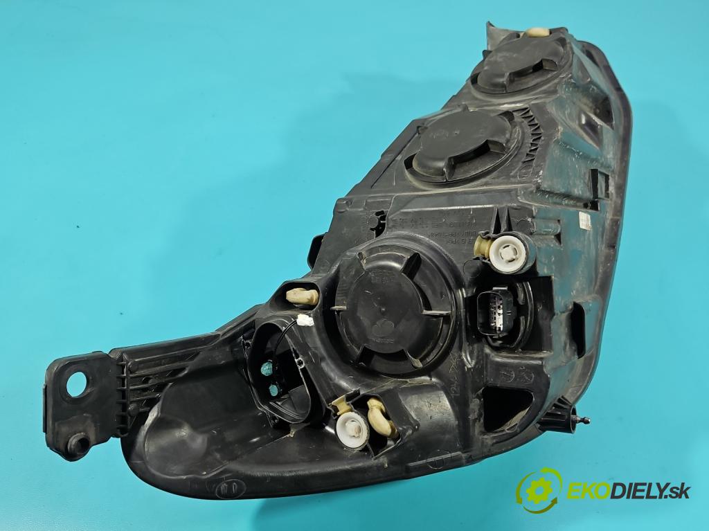Ford Focus Mk4 2018- 1.0 ecoboost 125 HP manual 92 kW 999 cm3 5- Reflektor: ľavý JX7B-13W030-AE (Kľučka dverí ostatné)