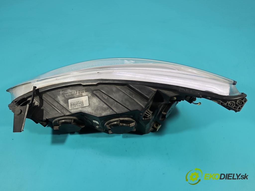 Ford Focus Mk4 2018- 1.0 ecoboost 125 HP manual 92 kW 999 cm3 5- Reflektor: pravý JX7B-13W029-AE (Svetlo predné pravé)