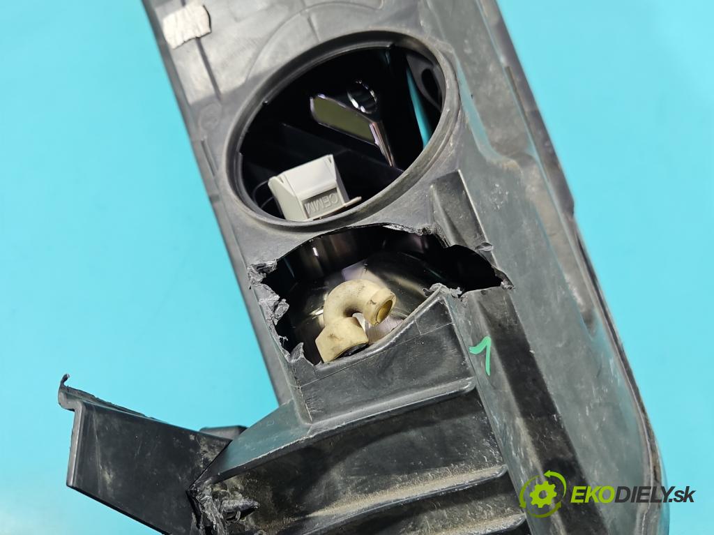 Ford Focus Mk4 2018- 1.0 ecoboost 125 HP manual 92 kW 999 cm3 5- Reflektor: pravý JX7B-13W029-AE (Svetlo predné pravé)