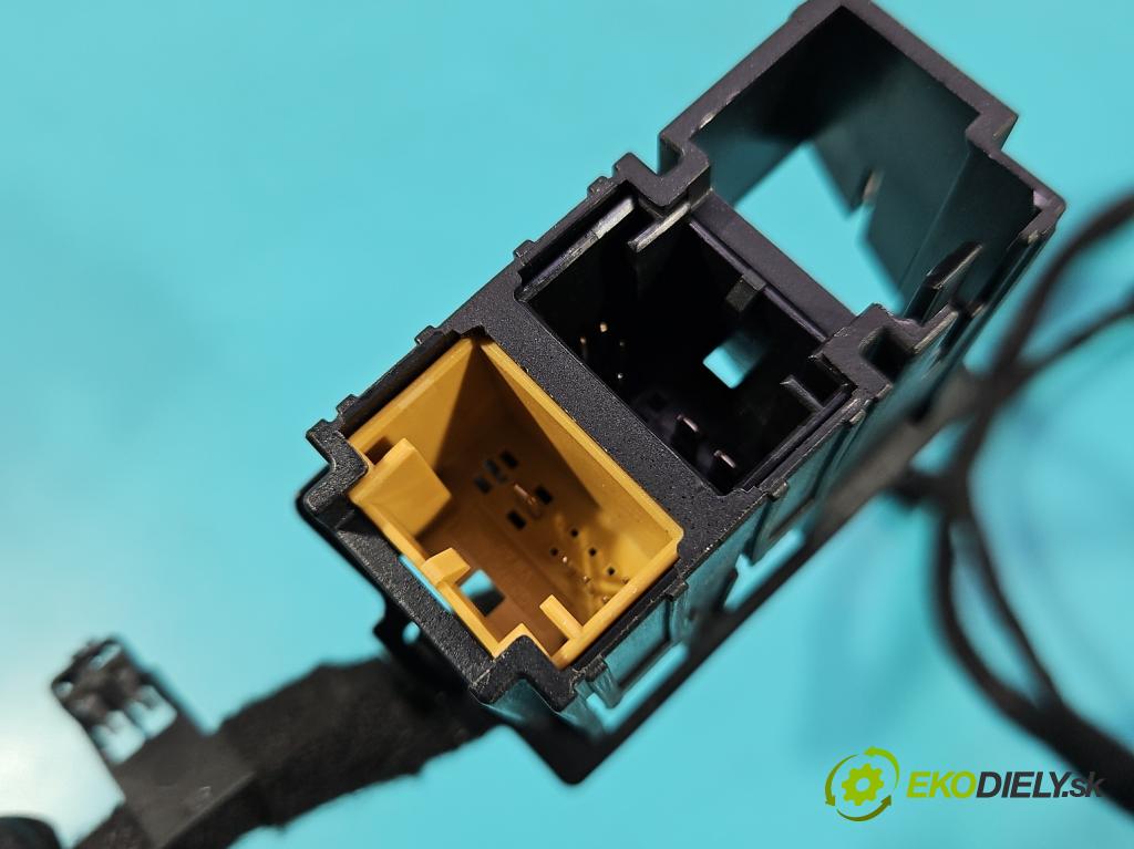 Skoda Octavia IV 2019- 2.0 tdi 116 HP manual 85 kW 1968 cm3 5- Zväzok: kufrové dvere zadné 5E7971147Q