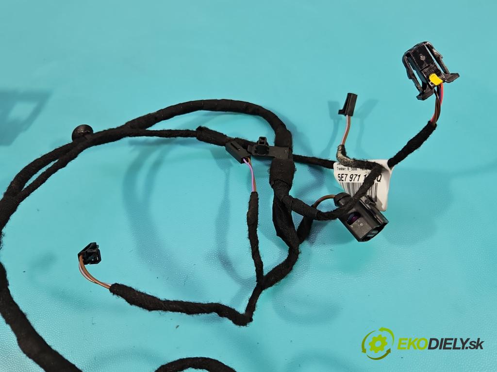 Skoda Octavia IV 2019- 2.0 tdi 116 HP manual 85 kW 1968 cm3 5- Zväzok: kufrové dvere zadné 5E7971147Q