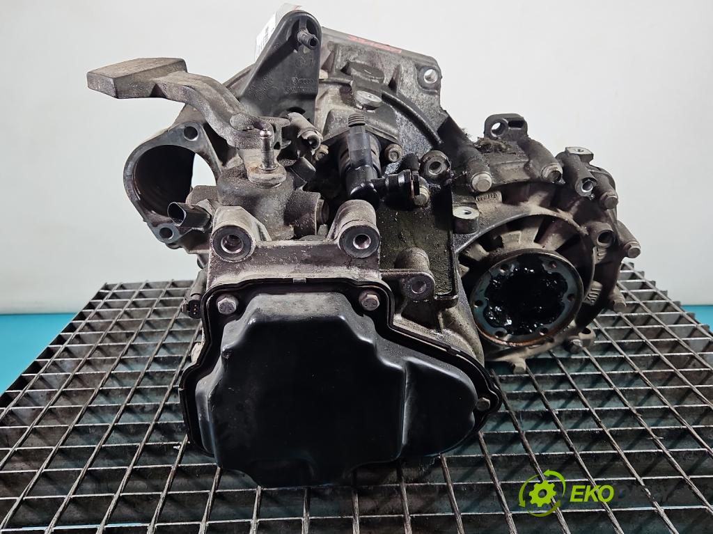 Vw Golf VI 2008-2013 1.6 tdi CAY 105 HP manual 77 kW 1598 cm3 5- prevodovka stupeň,rýchlosť manual LUB