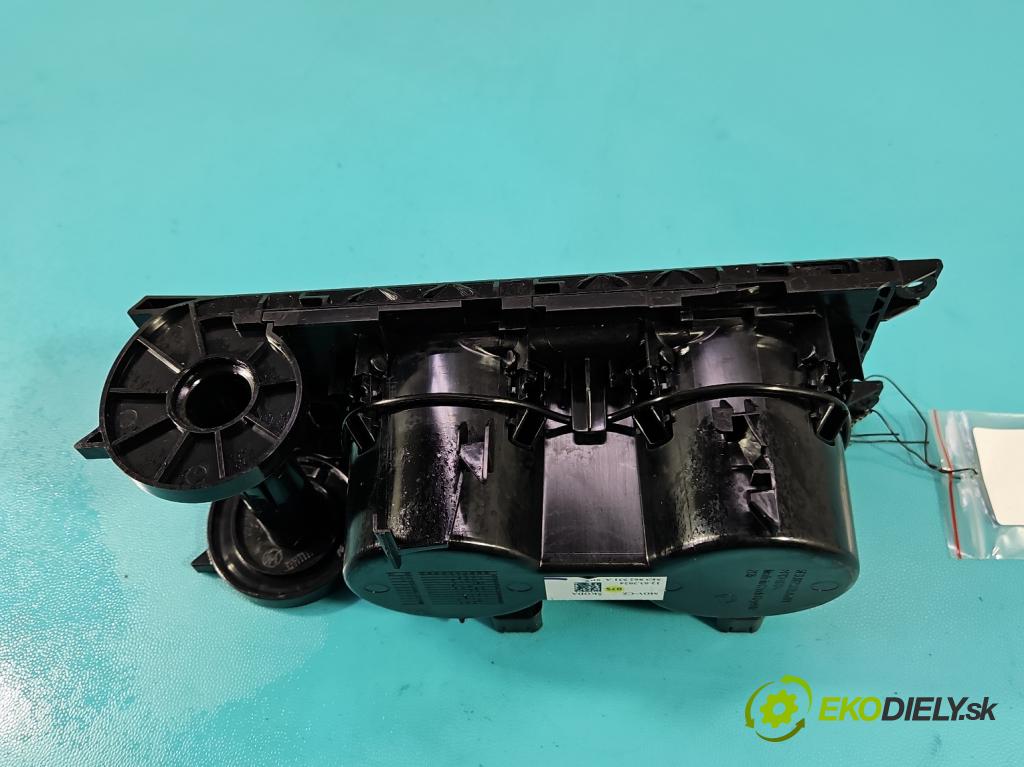 Skoda Octavia IV 2019- 2.0 tdi 116 HP manual 85 kW 1968 cm3 5- Rukojeť: na nápoje: 5E3862531A-001 (Držiak (úchyt) na nápoje)