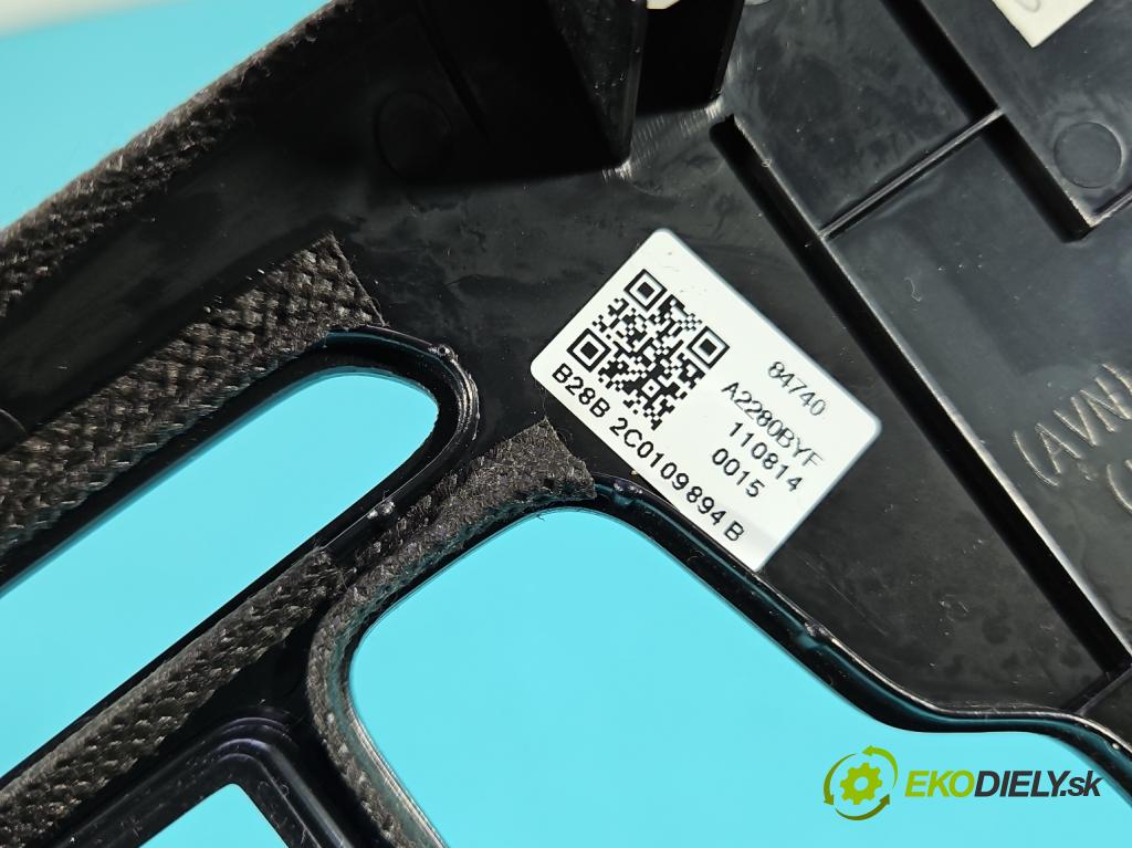 Kia Ceed II 2012-2018 1.6 crdi 128 HP manual 94 kW 1582 cm3 5- Rám: rádio: 84740-A2250