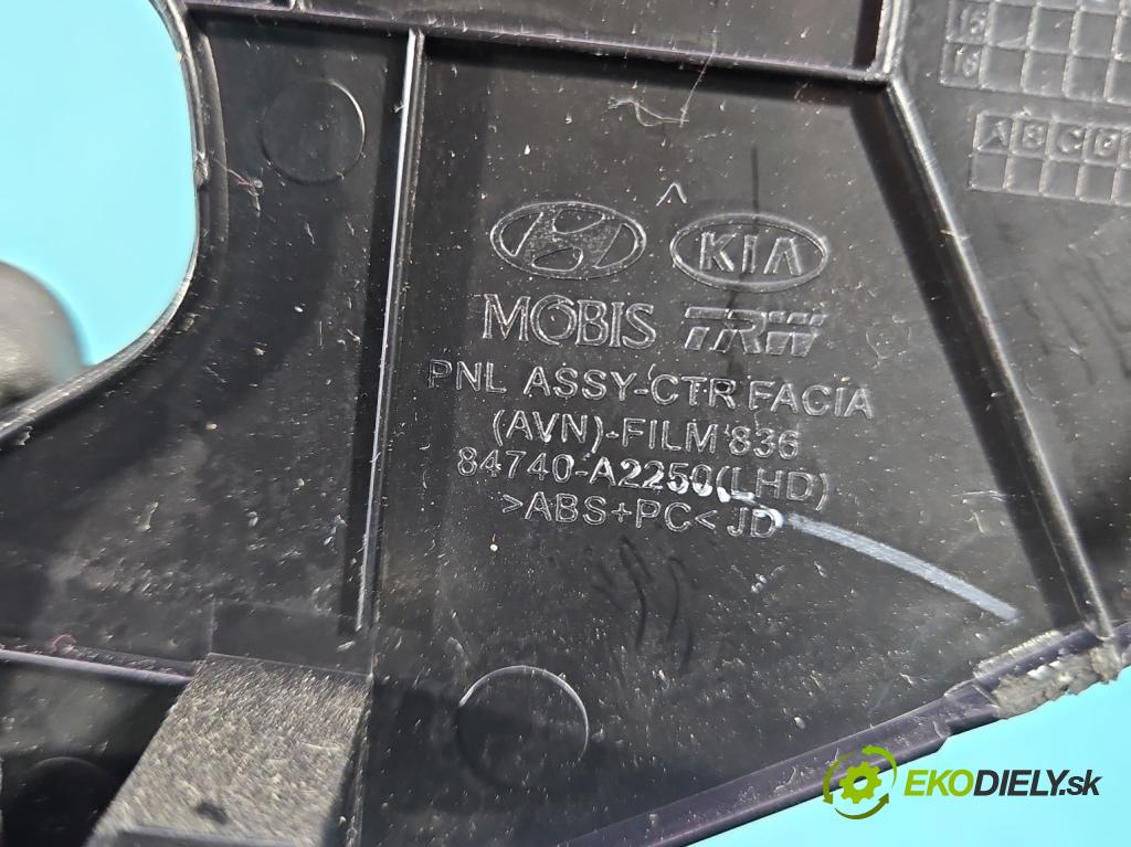 Kia Ceed II 2012-2018 1.6 crdi 128 HP manual 94 kW 1582 cm3 5- Rám: rádio: 84740-A2250